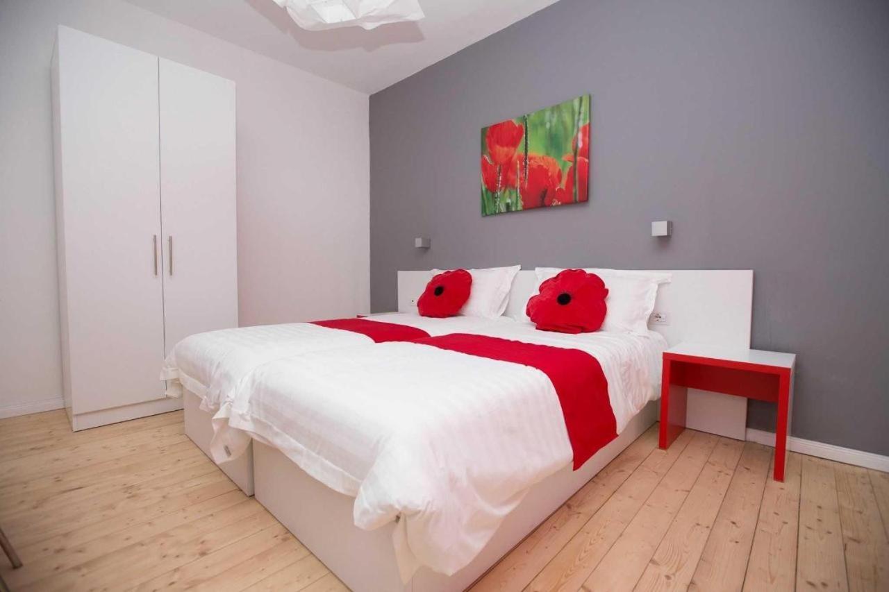 Hotel Rimini Τίρανα Εξωτερικό φωτογραφία